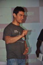 Aamir Khan snapped in a Pink Floyd T-shirt at Microsoft event in Trident, Mumbai on 30th March 2013 (1).JPG